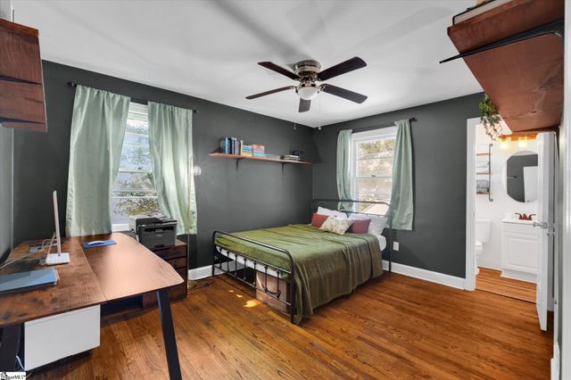 305 Pine Knoll Drive, Greenville, SC 29609