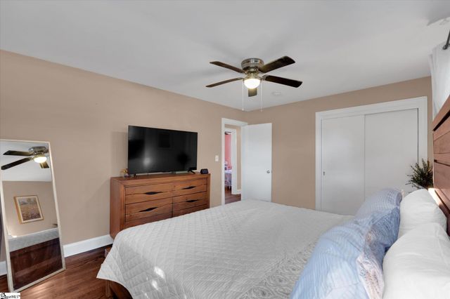 305 Pine Knoll Drive, Greenville, SC 29609