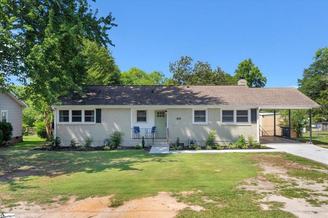 305 Pine Knoll Drive, Greenville, SC 29609