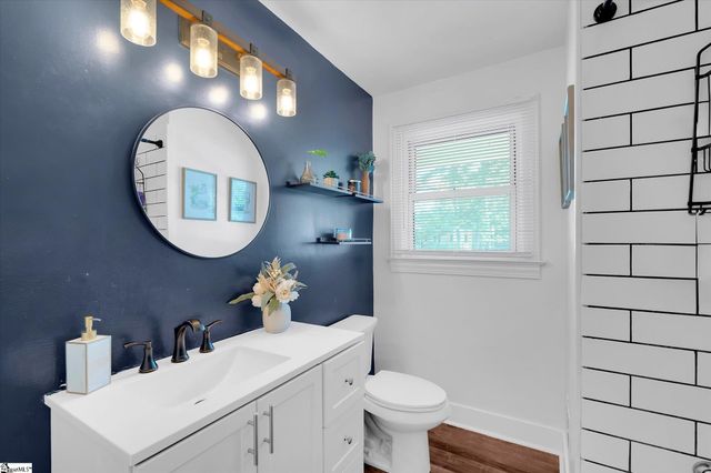 305 Pine Knoll Drive, Greenville, SC 29609
