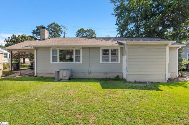305 Pine Knoll Drive, Greenville, SC 29609