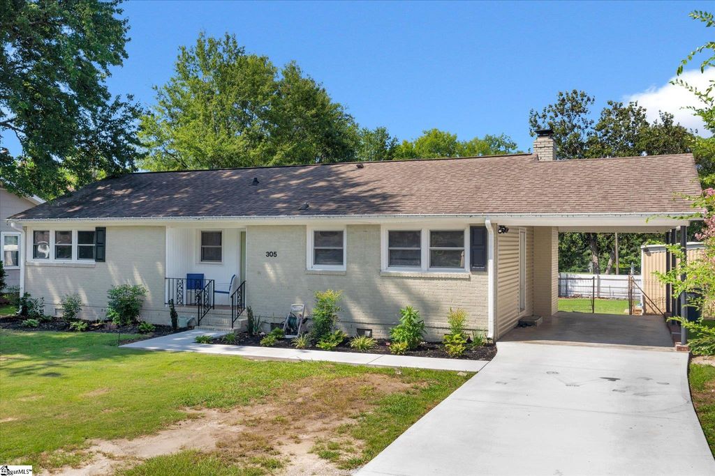 305 Pine Knoll Drive, Greenville, SC 29609