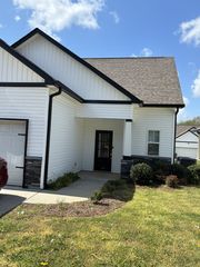 129 Dimaggio Dr, Springfield, TN 37172