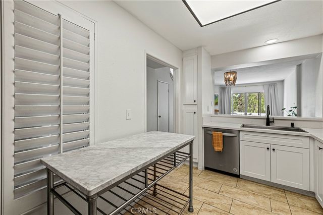 24512 Mcbean Parkway 58, Valencia, CA 91355