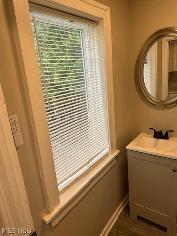 3923 Orchard Road, Cleveland Heights, OH 44121