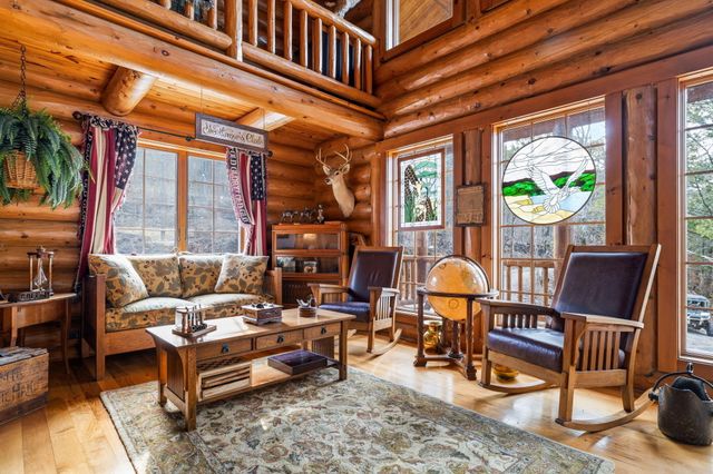 863 Collins Lane, Galena, MO 65656