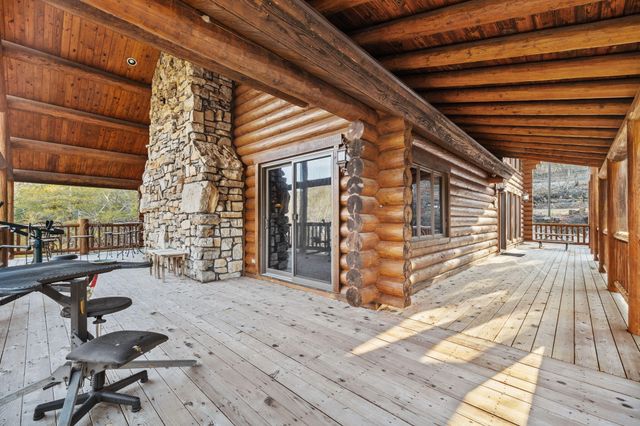 863 Collins Lane, Galena, MO 65656