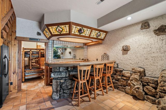 863 Collins Lane, Galena, MO 65656