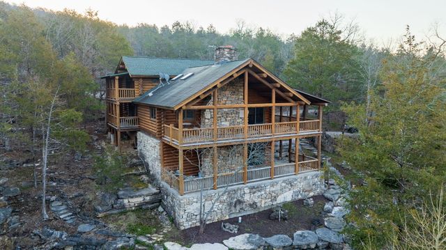 863 Collins Lane, Galena, MO 65656