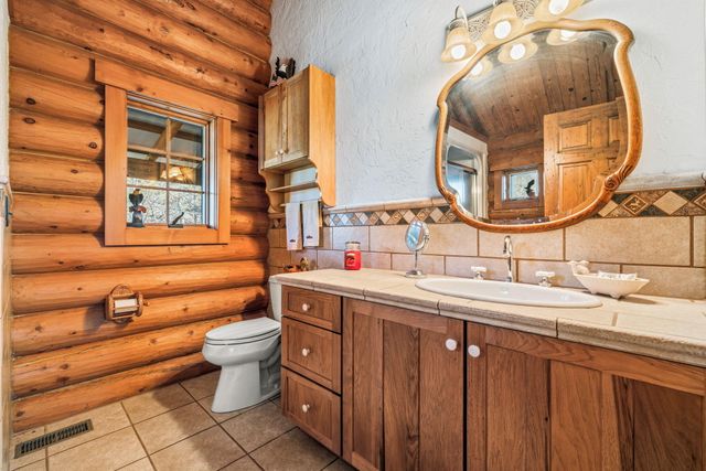 863 Collins Lane, Galena, MO 65656