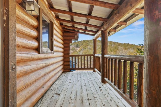 863 Collins Lane, Galena, MO 65656