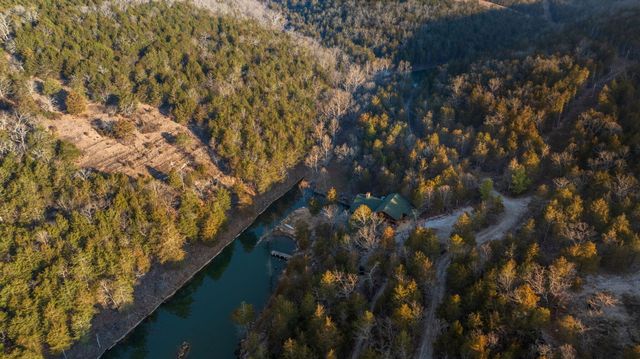 863 Collins Lane, Galena, MO 65656