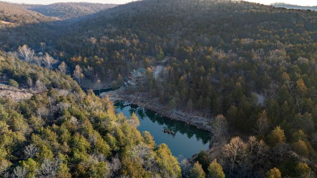 863 Collins Lane, Galena, MO 65656