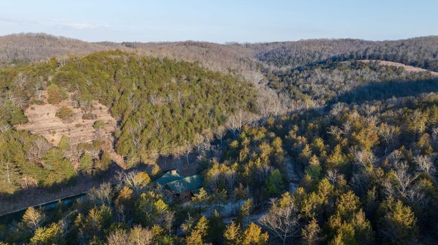 863 Collins Lane, Galena, MO 65656