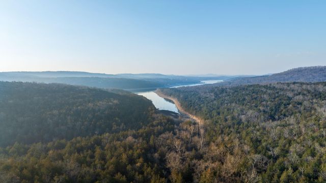 863 Collins Lane, Galena, MO 65656