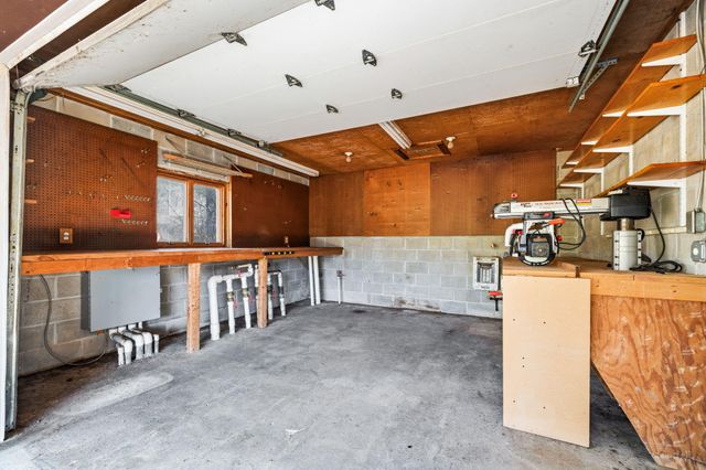 863 Collins Lane, Galena, MO 65656