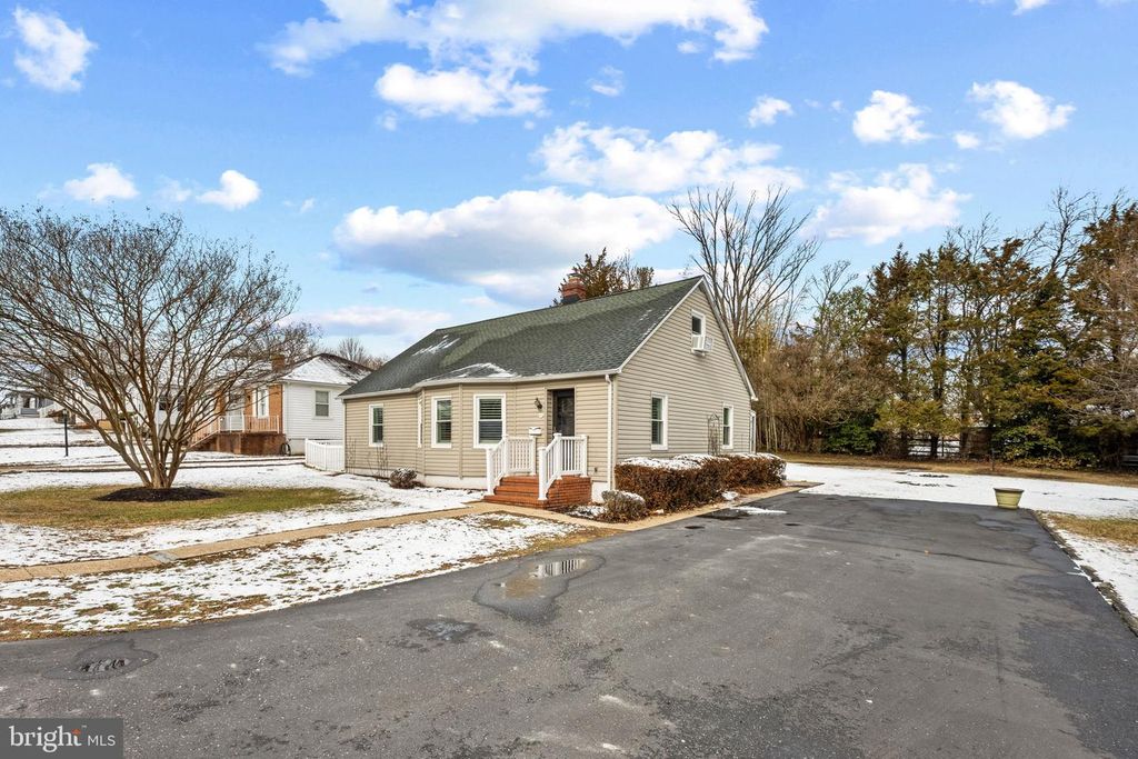 440 CLEVELAND RD, Linthicum Heights, MD 21090