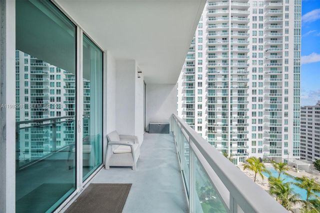951 Brickell Ave 1806, Miami, FL 33131
