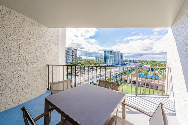 1800 NE 114th St 909, Miami, FL 33181