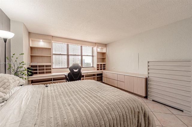 1800 NE 114th St 909, Miami, FL 33181