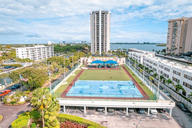 1800 NE 114th St 909, Miami, FL 33181