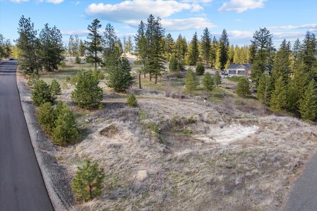 5904 W Hayden Ln, Spokane, WA 99208