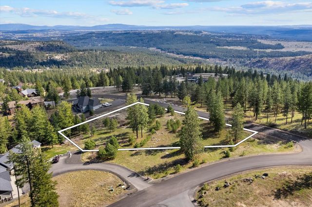 5904 W Hayden Ln, Spokane, WA 99208