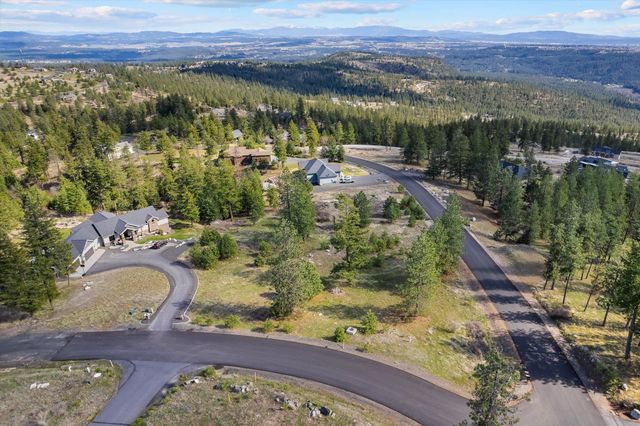 5904 W Hayden Ln, Spokane, WA 99208