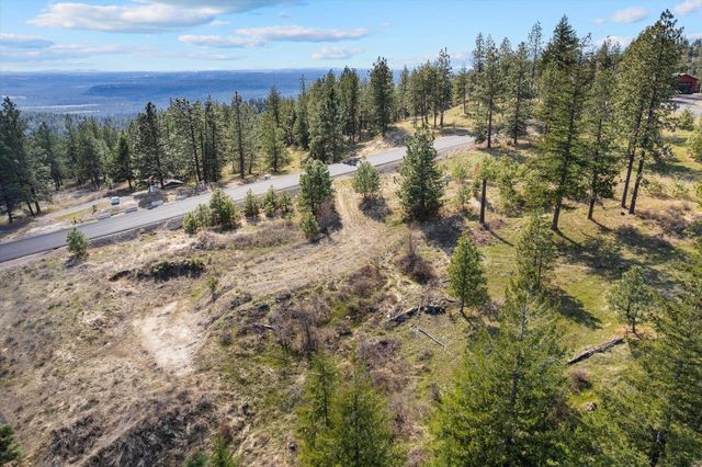 5904 W Hayden Ln, Spokane, WA 99208