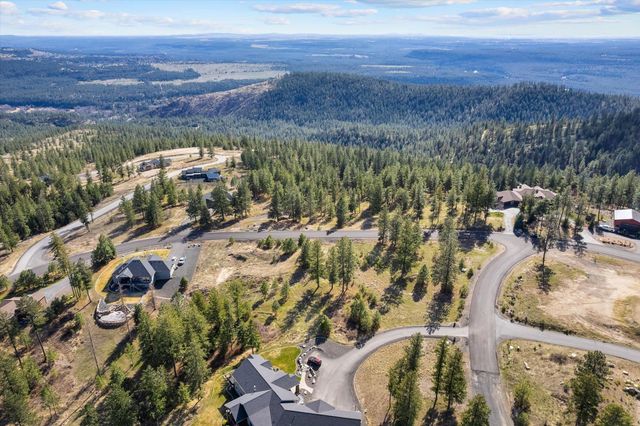 5904 W Hayden Ln, Spokane, WA 99208