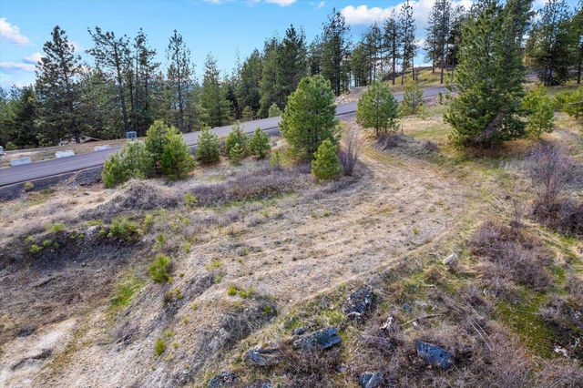 5904 W Hayden Ln, Spokane, WA 99208