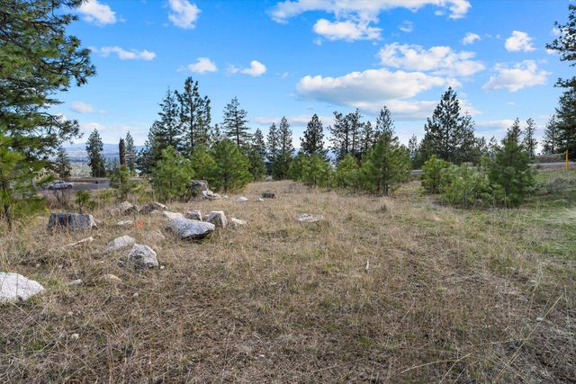 5904 W Hayden Ln, Spokane, WA 99208