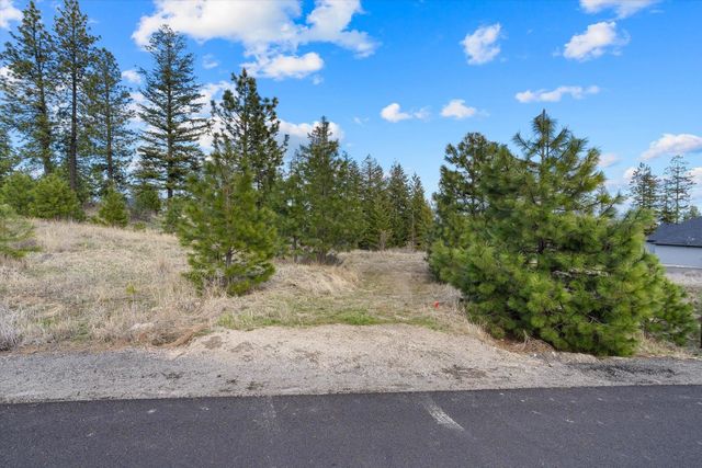 5904 W Hayden Ln, Spokane, WA 99208