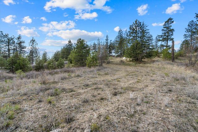 5904 W Hayden Ln, Spokane, WA 99208