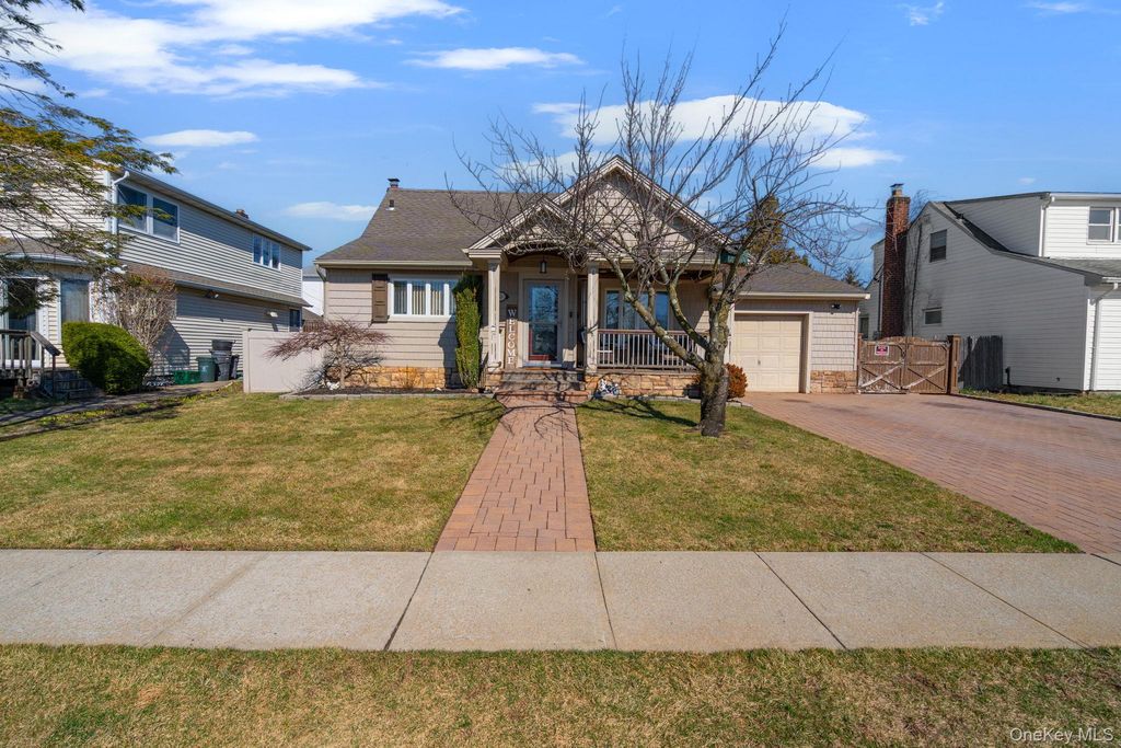 2637 Lexington Avenue, East Meadow, NY 11554