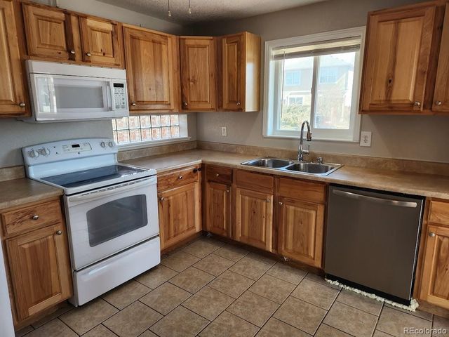 5457-5455 E 36th Avenue, Denver, CO 80207