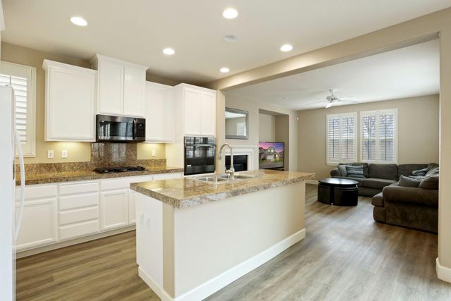 1076 Balzo St, Manteca, CA 95337