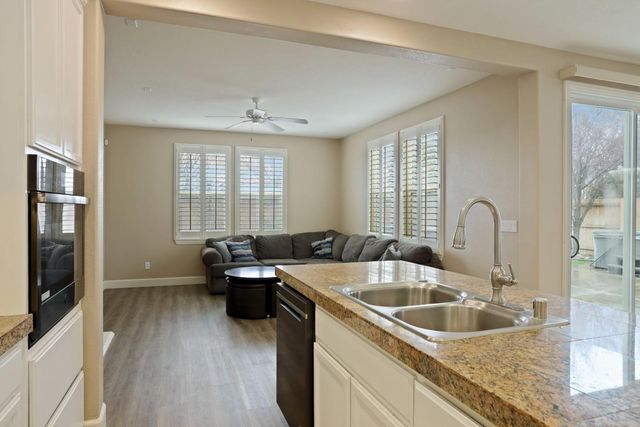 1076 Balzo St, Manteca, CA 95337