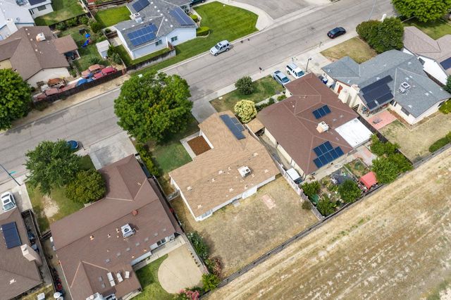 5339 W Swift Avenue, Fresno, CA 93722