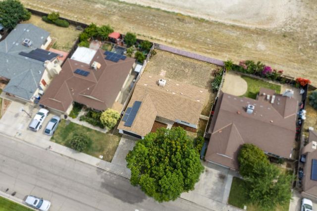 5339 W Swift Avenue, Fresno, CA 93722