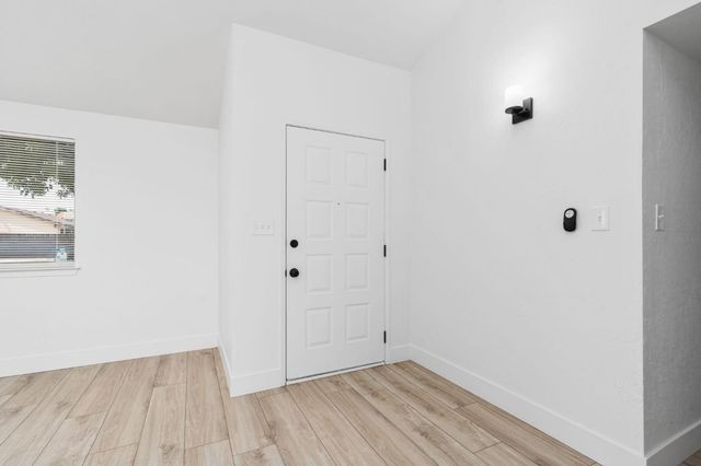 5339 W Swift Avenue, Fresno, CA 93722
