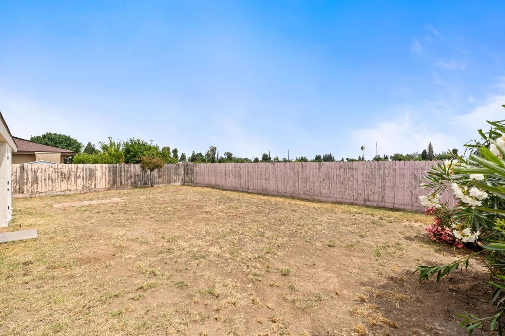 Image 29 of property listing at 5339 W Swift Avenue, Fresno, CA 93722