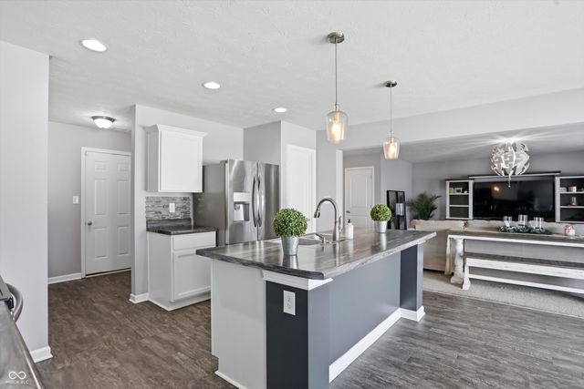 1007 Belvedere Drive, Shelbyville, IN 46176