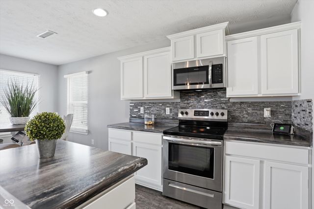 1007 Belvedere Drive, Shelbyville, IN 46176