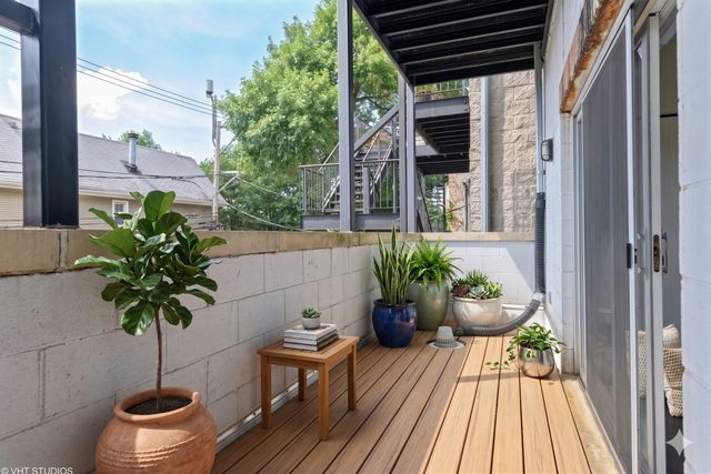 1872 N Damen Avenue 2N, Chicago, IL 60647