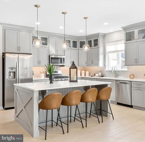 631 RESORT BLVD, Dover, DE 19904