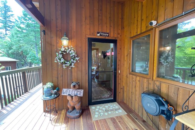 856 Green Tree Loop, Grants Pass, OR 97527
