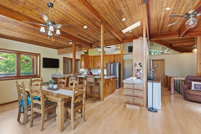 856 Green Tree Loop, Grants Pass, OR 97527