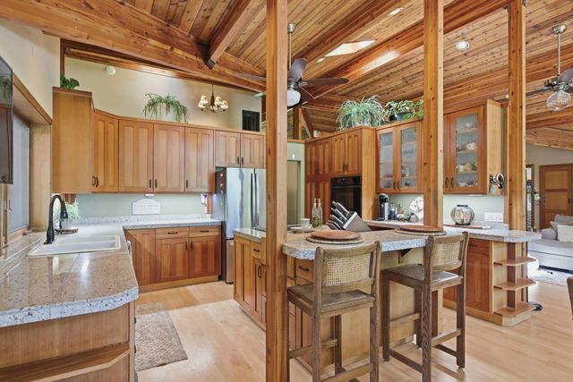856 Green Tree Loop, Grants Pass, OR 97527