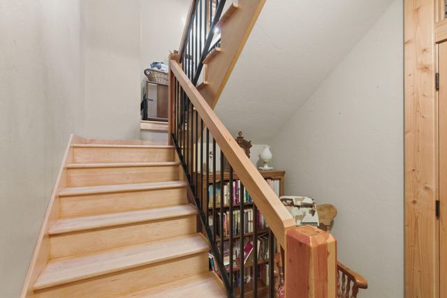 856 Green Tree Loop, Grants Pass, OR 97527